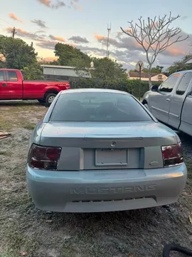 2000 Ford Mustang V6