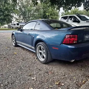 2000 Ford Mustang GT
