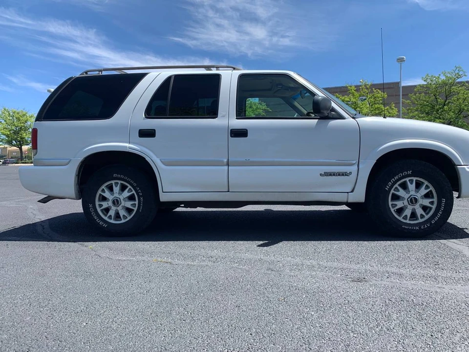 2000 GMC S-15 Jimmy 2nd Gen - Image 6 of 15
