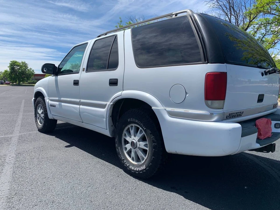 2000 GMC S-15 Jimmy 2nd Gen - Image 3 of 15