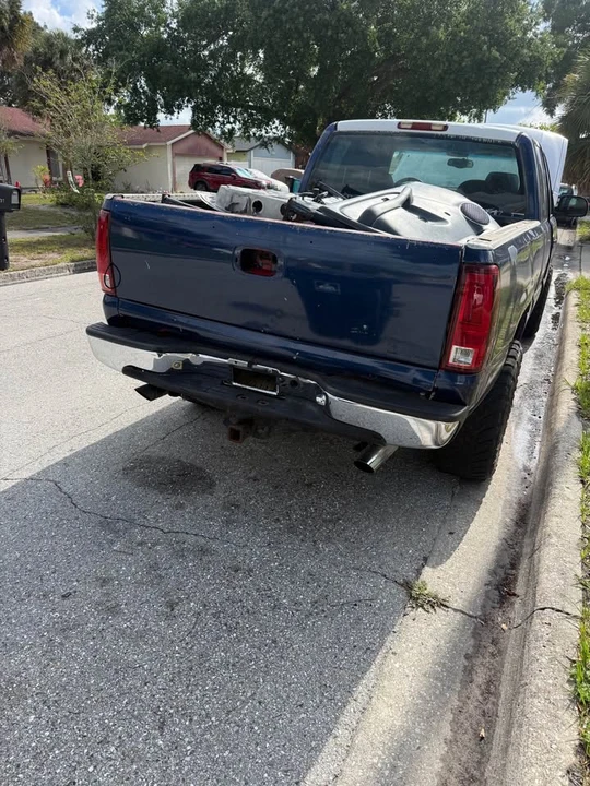 2000 GMC Sierra - Image 2 of 10