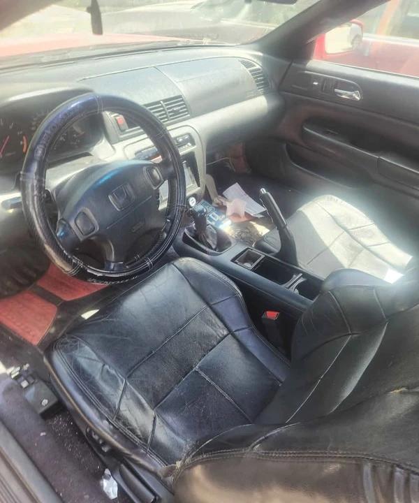 2000 Honda Prelude 5th Gen - Image 4 of 9