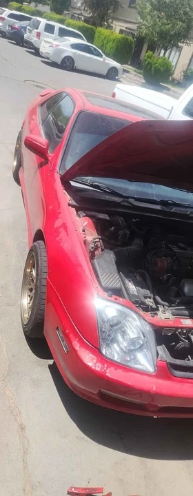 2000 Honda Prelude 5th Gen - Image 2 of 9