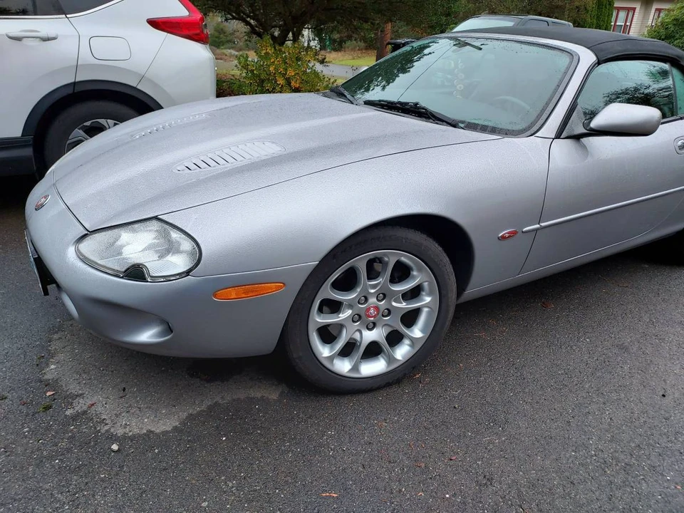 2000 Jaguar XK - Image 3 of 9