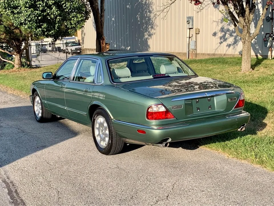 2000 Jaguar X308 XJ - Image 2 of 4