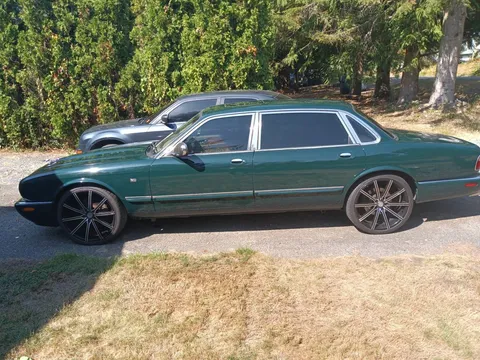 2000 Jaguar Vanden Plas Supercharged V8