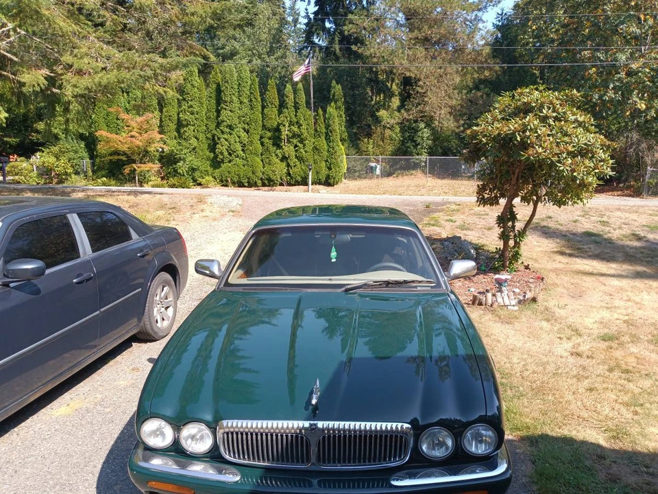 2000 Jaguar X308 XJ - Image 2 of 11