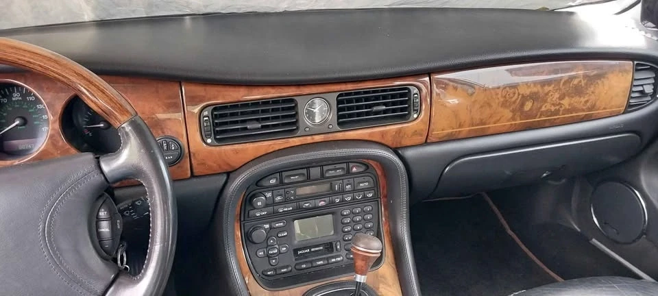 2000 Jaguar X308 XJ - Image 3 of 10