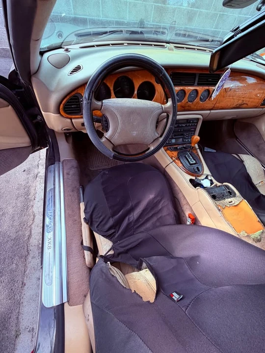 2000 Jaguar X100 XK8 - Image 4 of 6
