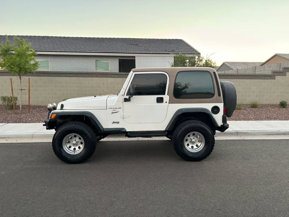 2000 Jeep TJ Wrangler - Image 3 of 11