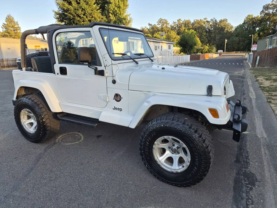2000 Jeep TJ Wrangler - Image 3 of 8