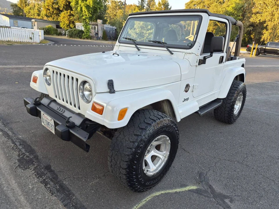 2000 Jeep TJ Wrangler - Image 2 of 8
