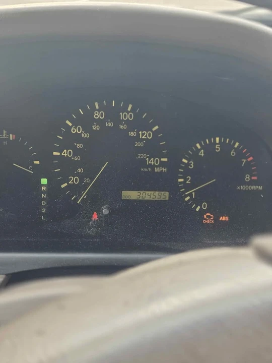 2000 Lexus RX 1st Gen - Image 9 of 10