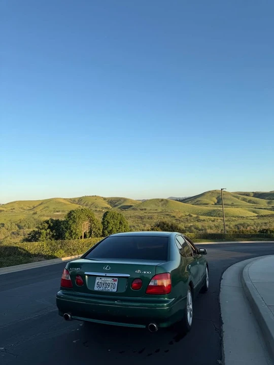 2000 Lexus GS 2nd Gen - Image 5 of 8