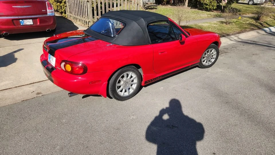 2000 Mazda NB MX-5 Miata - Image 2 of 7