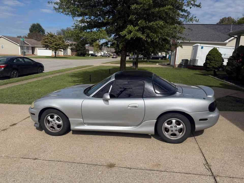 2000 Mazda NB MX-5 Miata - Image 7 of 8