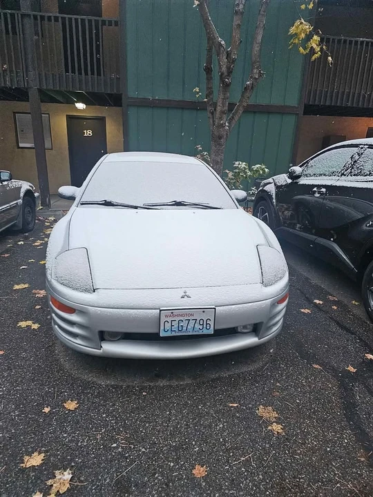 2000 Mitsubishi Eclipse 3rd Gen - Image 4 of 4