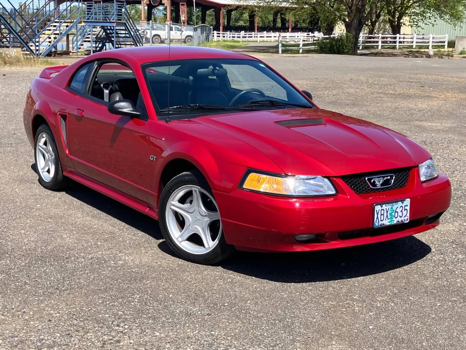 2000 Ford SN95 Mustang - Image 2 of 5