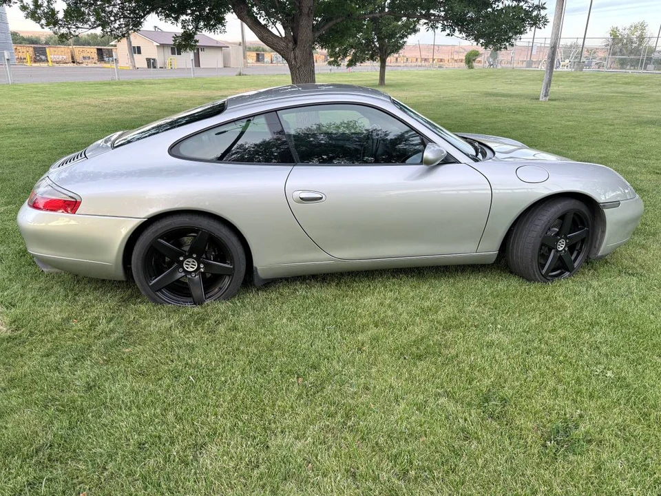 2000 Porsche 996 Carrera - Image 9 of 20