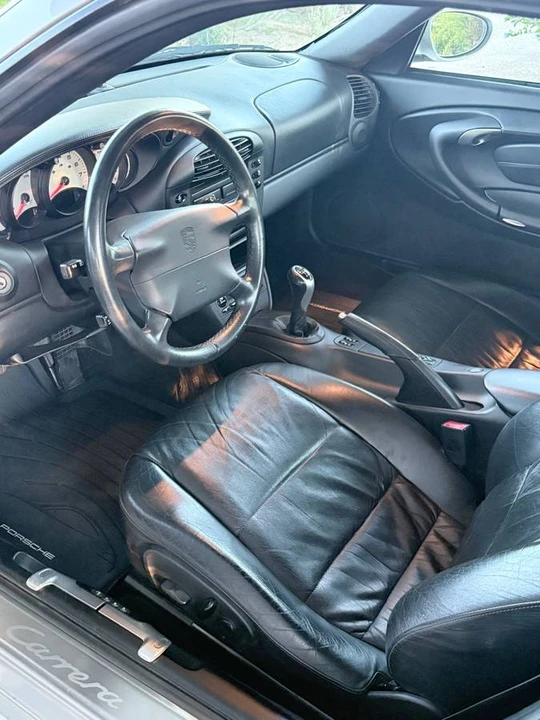 2000 Porsche 996 Carrera - Image 18 of 20