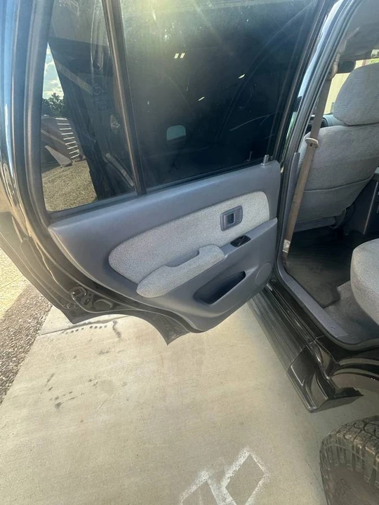 2000 Toyota 4Runner 3rd Gen - Image 11 of 17