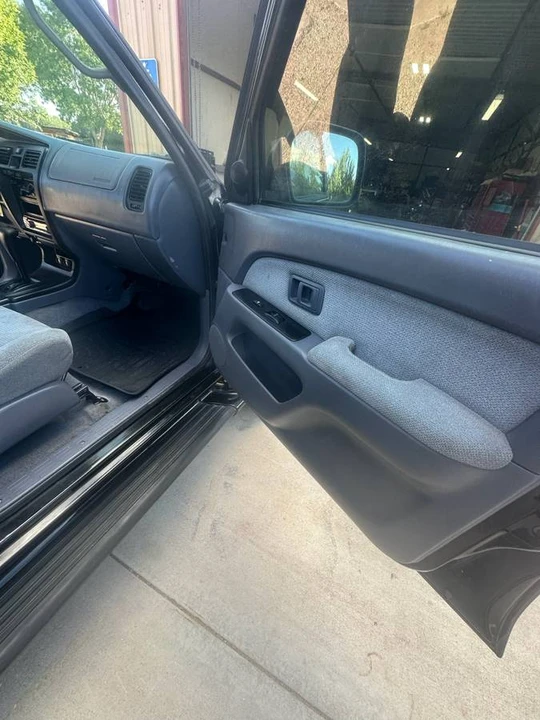 2000 Toyota 4Runner 3rd Gen - Image 7 of 17