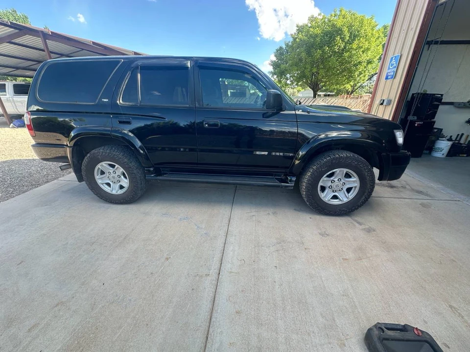 2000 Toyota 4Runner 3rd Gen - Image 2 of 17