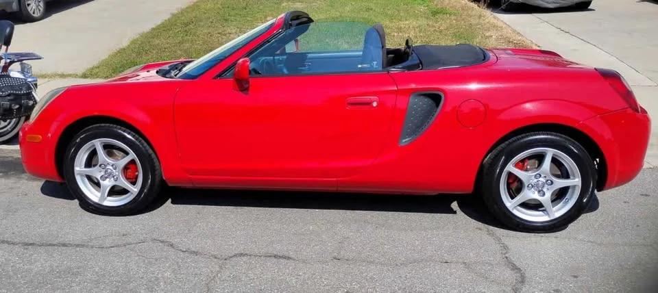 2000 Toyota MR2 Spyder/MR-S - Image 8 of 9