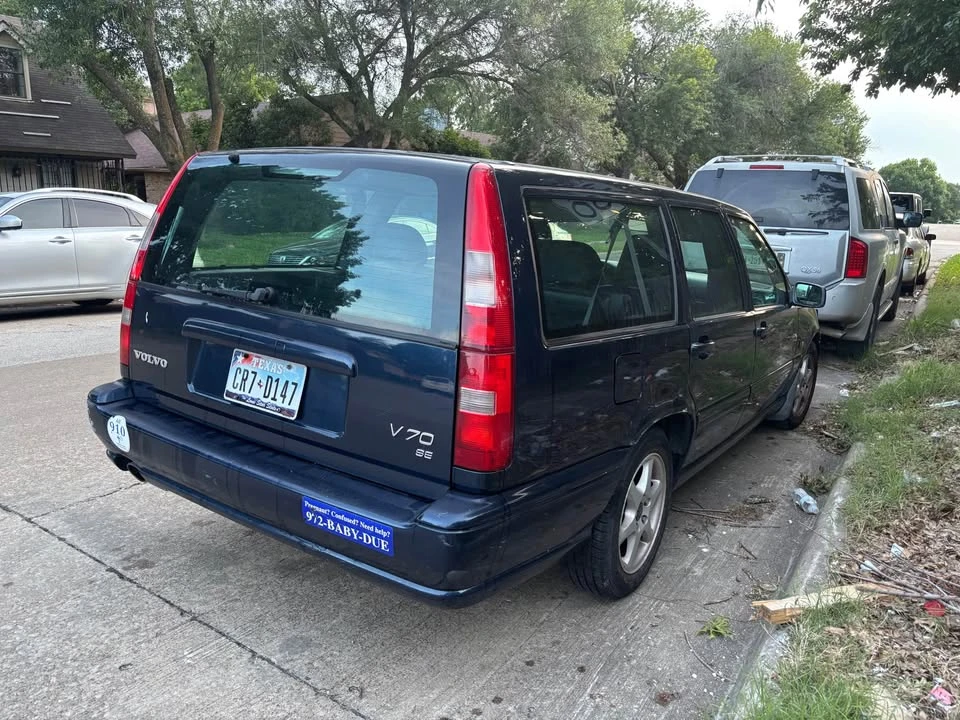 2000 Volvo V70 1st Gen - Image 2 of 7
