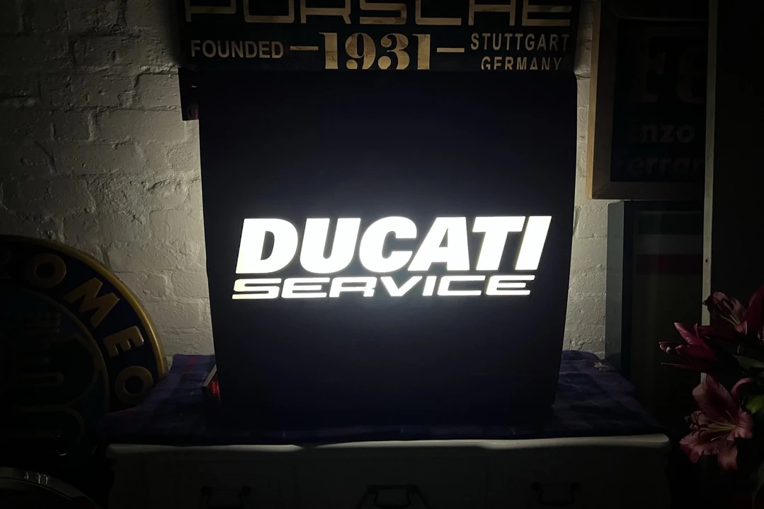 Ducati - Image 13 of 22