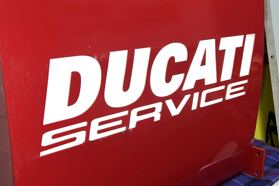 Ducati - Image 11 of 22
