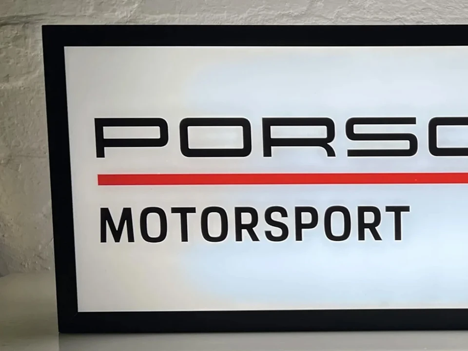 Porsche - Image 16 of 20