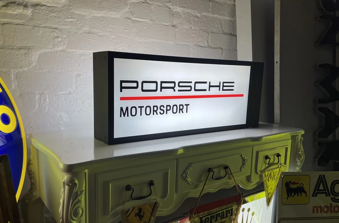 Porsche - Image 9 of 20