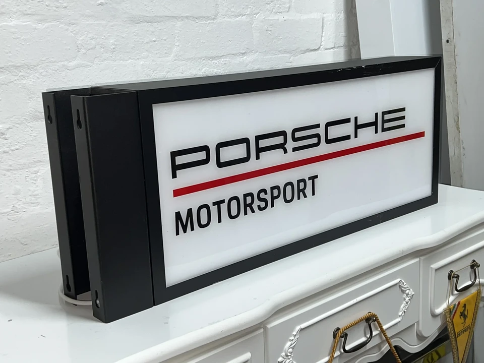 Porsche - Image 15 of 20
