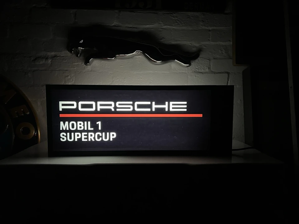 Porsche - Image 2 of 19
