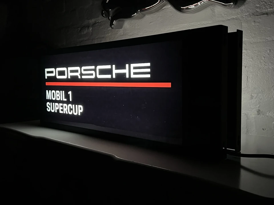Porsche - Image 11 of 19