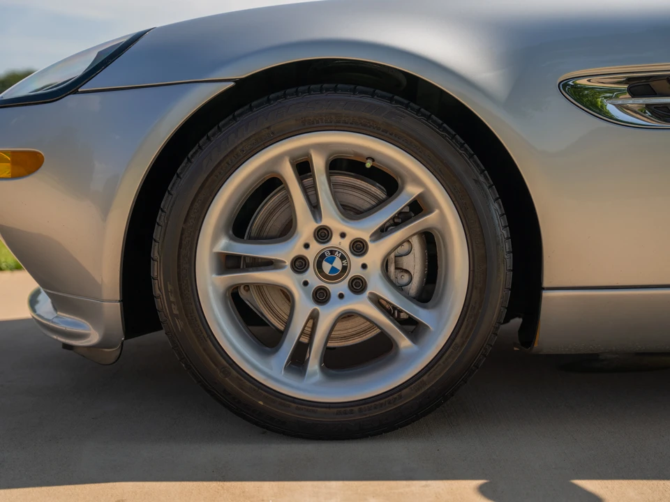 2001 BMW Z8 - Image 26 of 31