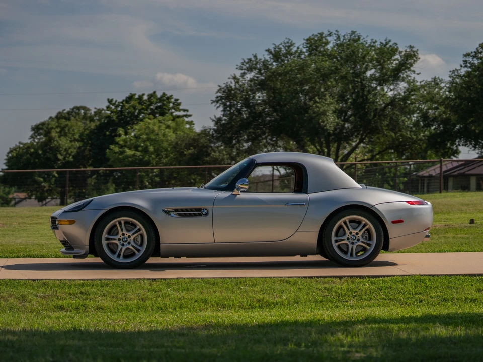 2001 BMW Z8 - Image 7 of 31