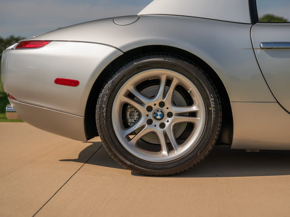 2001 BMW Z8 - Image 28 of 31
