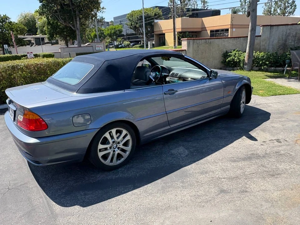2001 BMW E46 330i & 330Ci - Image 2 of 2
