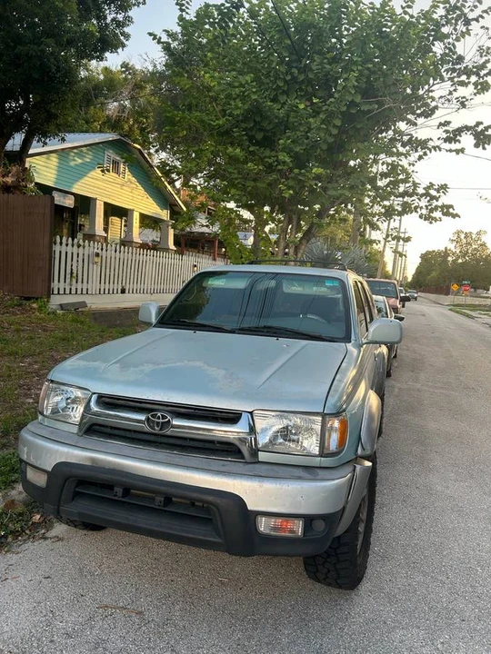2001 Toyota 4Runner 3rd Gen - Image 2 of 6