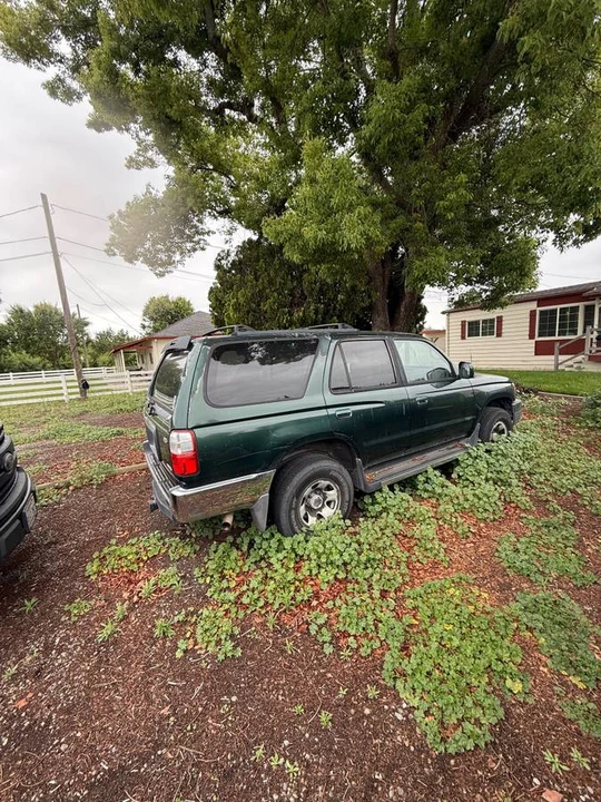 2001 Toyota 4Runner - Image 2 of 6