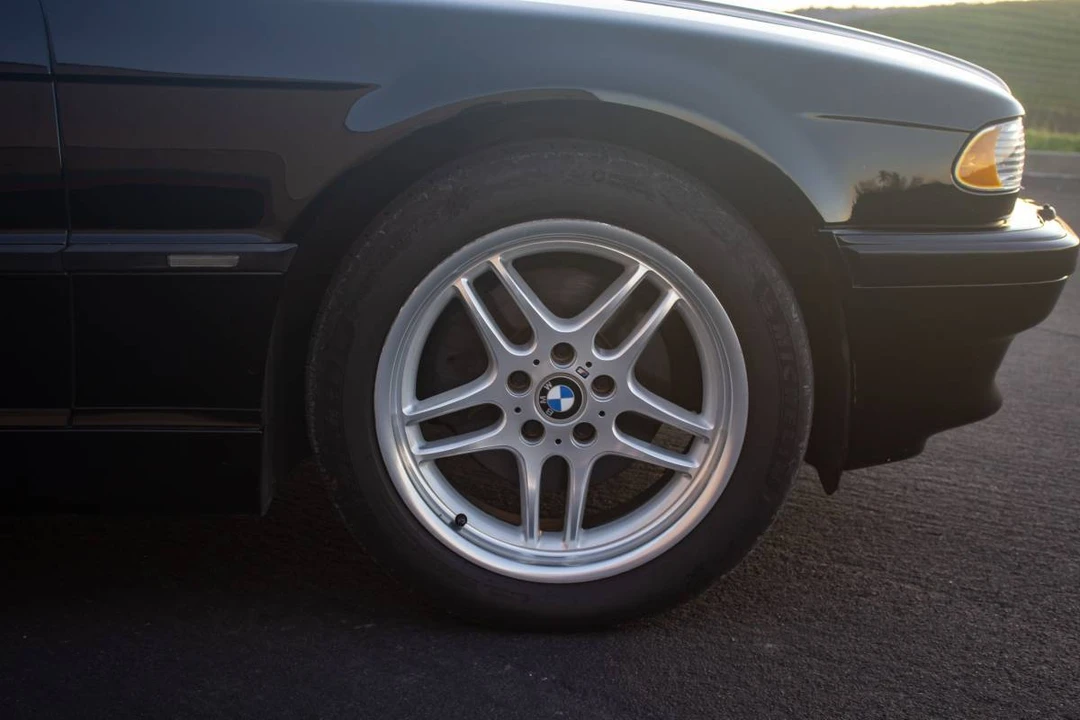 2001 BMW E38 7 Series - Image 10 of 23