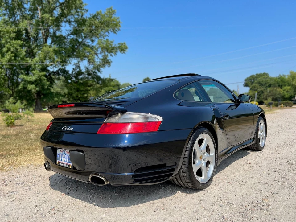 2001 Porsche 996 Turbo - Image 11 of 31