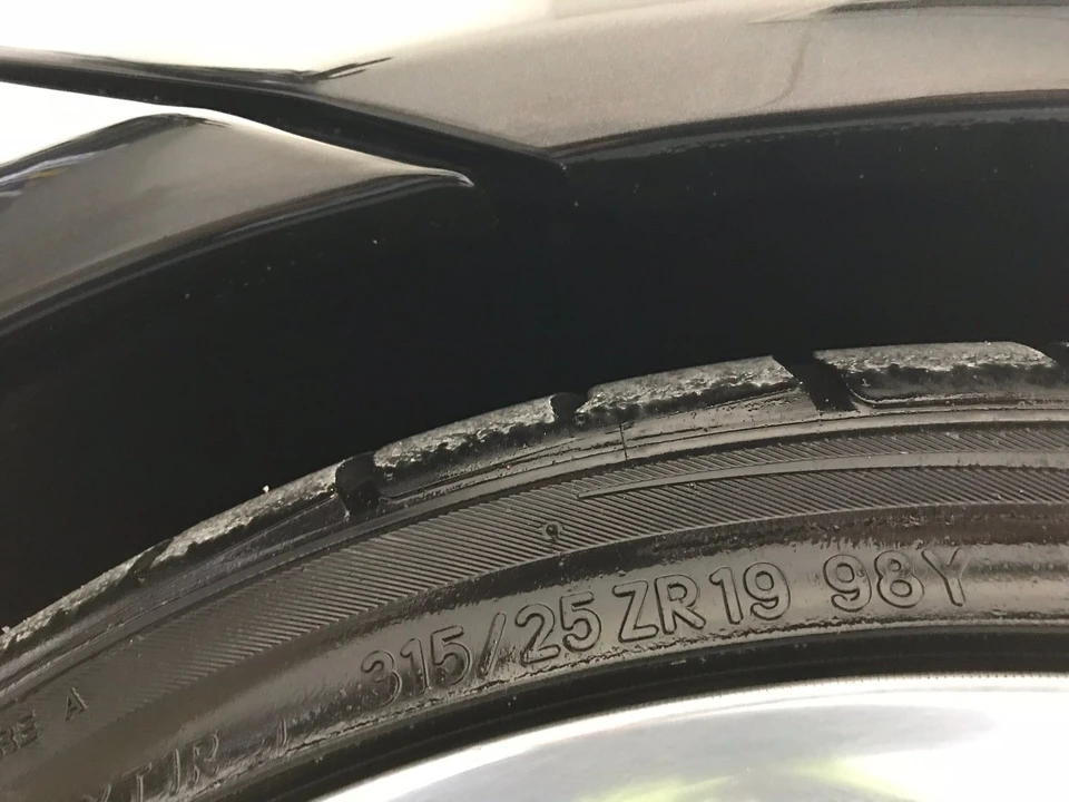 2001 Porsche 996 Turbo - Image 11 of 31