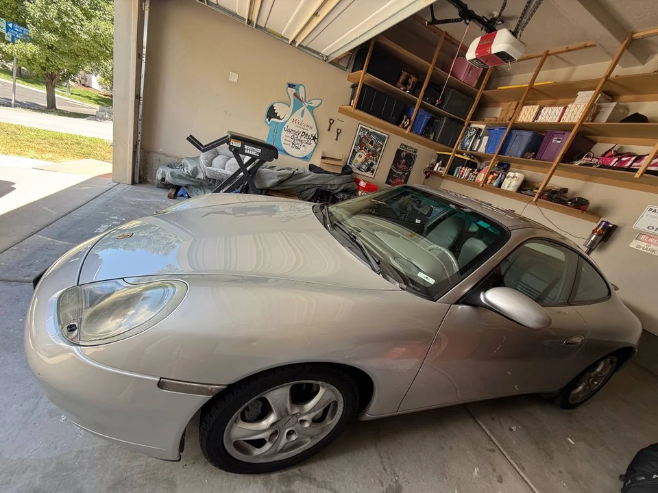2001 Porsche 996 Carrera 4 - Image 3 of 24