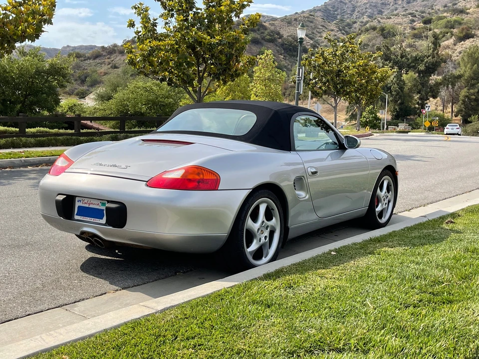 2001 Porsche 986 Boxster S - Image 6 of 31