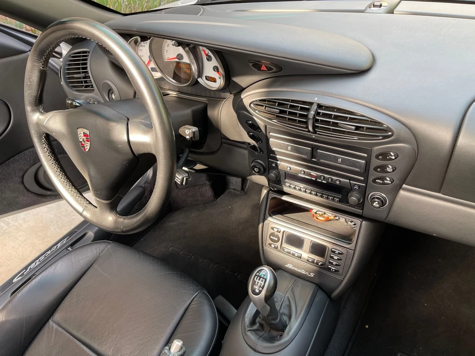 2001 Porsche 986 Boxster S - Image 29 of 31