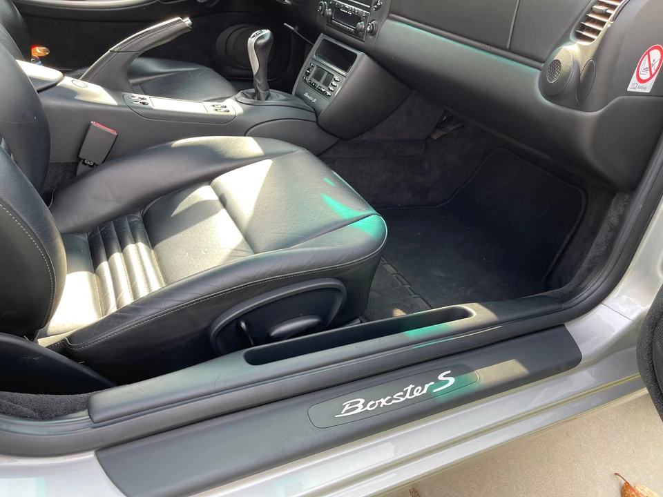 2001 Porsche 986 Boxster S - Image 16 of 31