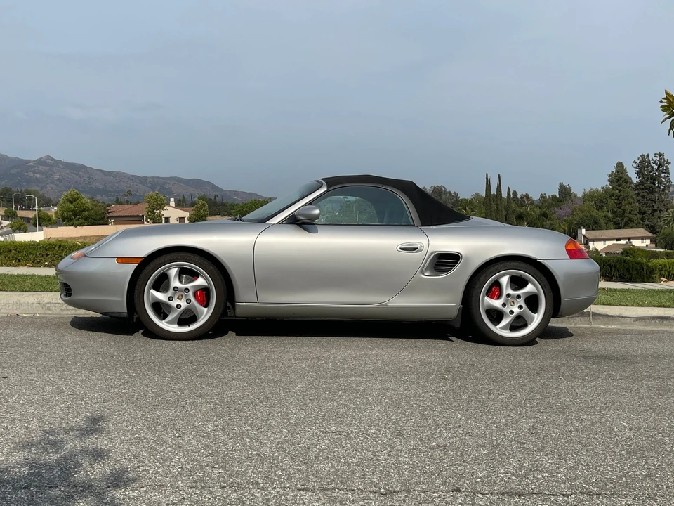 2001 Porsche 986 Boxster S - Image 2 of 31